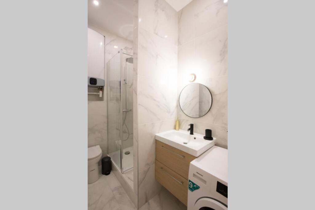 Pois3Fond Large Apartment At Poissonniere - 4P ปารีส ภายนอก รูปภาพ